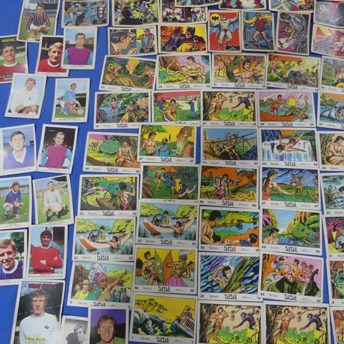 348 - A quantity of 'National Periodical' bubblegum cards, including Batman, Tarzan, Thunderbirds, footbal... 