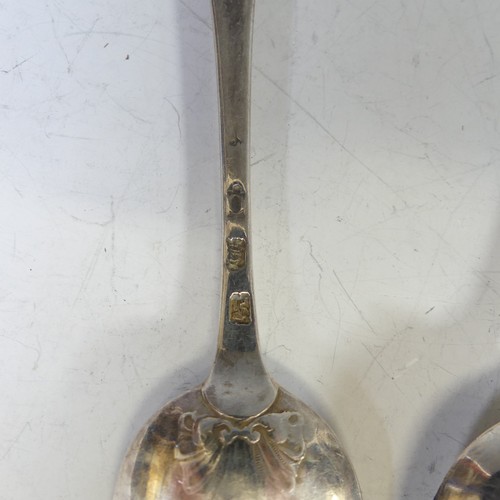 21 - A George III silver Old English pattern Serving Spoon, by Thomas Evans & George Smith III, hallm... 