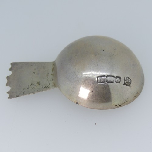 22 - An Edwardian silver Caddy Spoon, by Frederick C Asman & Co, hallmarked Sheffield, 1904, with cir... 