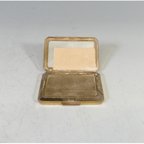 33 - A George VI silver Powder Compact, by W I Broadway & Co., hallmarked Birmingham, 1947, with engi... 