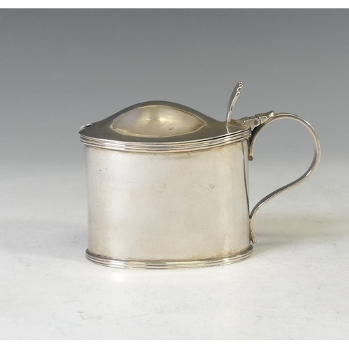 41 - A late Victorian silver Mustard Pot, by William Hutton & Sons Ltd., hallmarked Sheffield, 1899, ... 