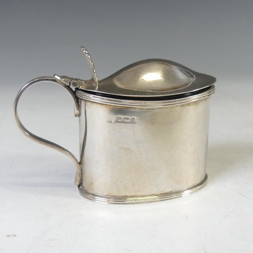 41 - A late Victorian silver Mustard Pot, by William Hutton & Sons Ltd., hallmarked Sheffield, 1899, ... 