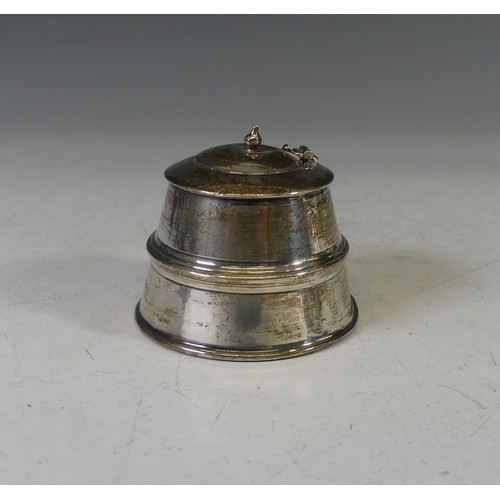 51 - An Edwardian silver Inkwell, by James Deakin & Sons, hallmarked Sheffield 1906, weighted base an... 