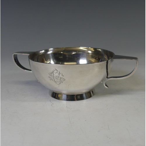 63 - A George V silver Bowl, by Hamilton & Inches, hallmarked Edinburgh, 1911, of plain circular form... 