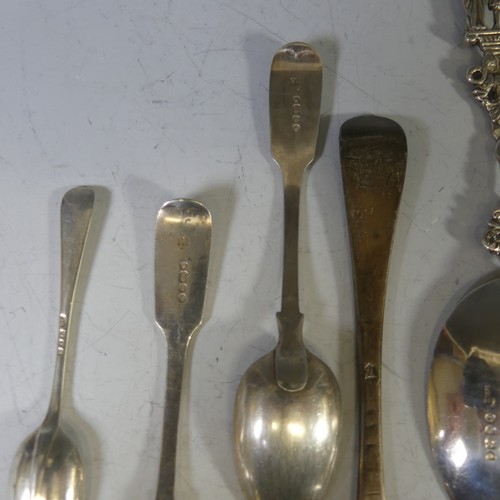 91 - A Victorian silver Spoon, by Daniel & John Wellby, in the Dtch style, 19cm long, together with a... 