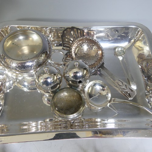 25 - A George V silver five bar Toast Rack, by Deakin & Francis Ltd., hallmarked Birmingham, 1922, wi... 