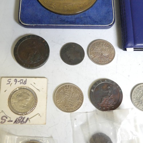 77 - A small quantity of Pre-1947 silver Coins, including 8 George V half crowns, loose, 3.8ozt, a coin s... 