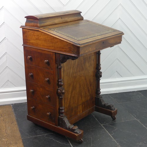 448 - A early 20thC Victorian walnut Davenport,  with fitted stationery compartment, and fitted interior, ... 