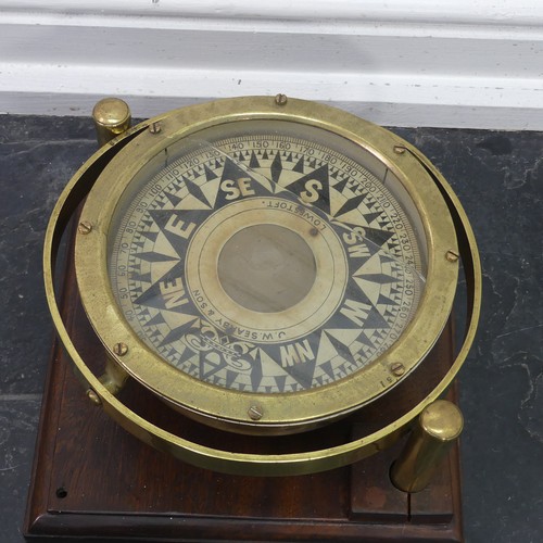 454 - A late 19thc/early 20thc brass cased liquid filled Marine Compass, by J. W. Searby & Son, Lowest... 