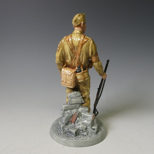 89 - A Royal Doulton limited edition figure of Home Guard, HN4494 (579/2500), with certificate of authent... 