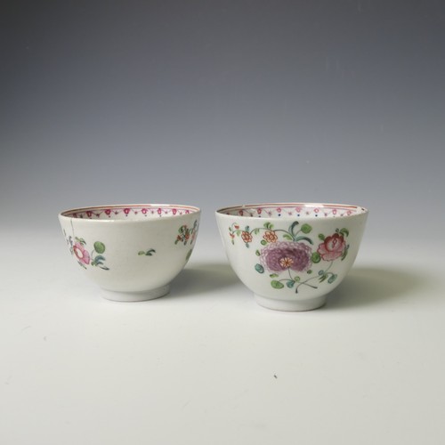 155 - A small quantity of antique Oriental and Oriental-style porcelain Wares, comprising a pair of famill... 