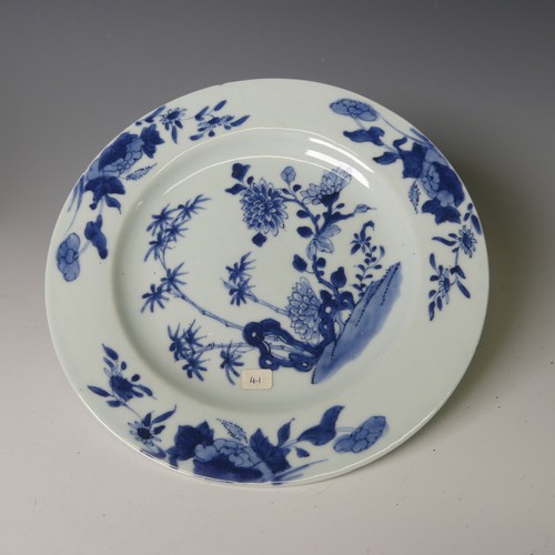 143 - A pair of antique Chinese blue and white porcelain Plates, of octagonal form, decorated with greek k... 