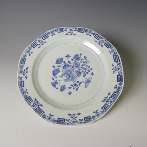 143 - A pair of antique Chinese blue and white porcelain Plates, of octagonal form, decorated with greek k... 