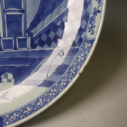 158 - An antique Chinese blue and white porcelain Plate, of octagonal form, with underglaze willow pattern... 