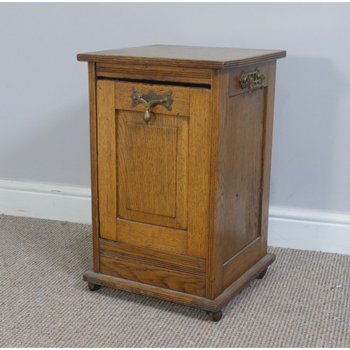 250 - An Edwardian oak Purdonium/Coal Scuttle, with metal liner, W 34cm x H 54cm x D 34cm.... 