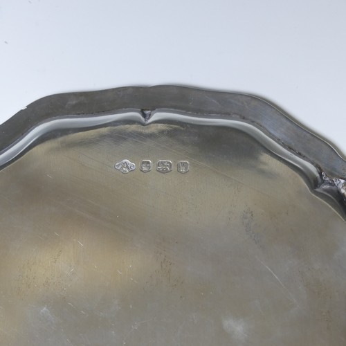 282 - A small Elizabeth II silver Salver, by Adie Brothers Ltd., hallmarked Sheffield, 1964, of shaped cir... 