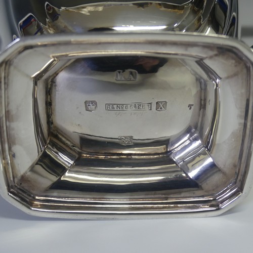 291 - A George VI silver Hot Water Pot, by Atkin Brothers, hallmarked Sheffield, 1940, of tapering rectang... 