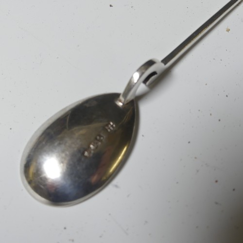 324 - A cased Elizabeth II silver Spoon, by Francis Howard Ltd., hallmarked Sheffield 1979, Hanoverian rat... 