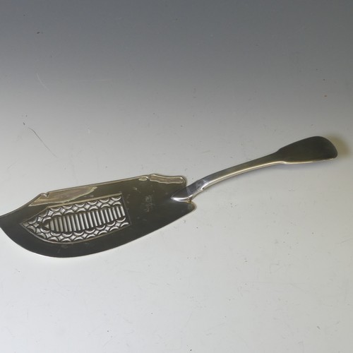 325 - A George III silver Fish Slice, by William Eley I, William Fearn & William Chawner, hallmarked L... 