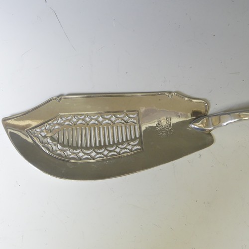 325 - A George III silver Fish Slice, by William Eley I, William Fearn & William Chawner, hallmarked L... 