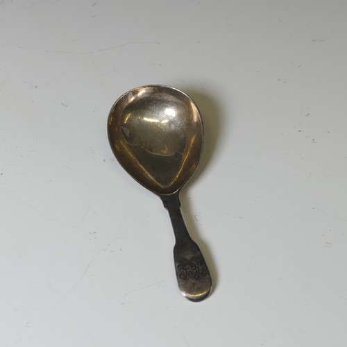 345 - A George III silver Caddy Spoon, by William Eley I & William Fearn, hallmrked London, 1804, fidd... 