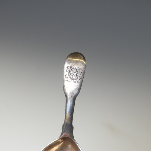 345 - A George III silver Caddy Spoon, by William Eley I & William Fearn, hallmrked London, 1804, fidd... 