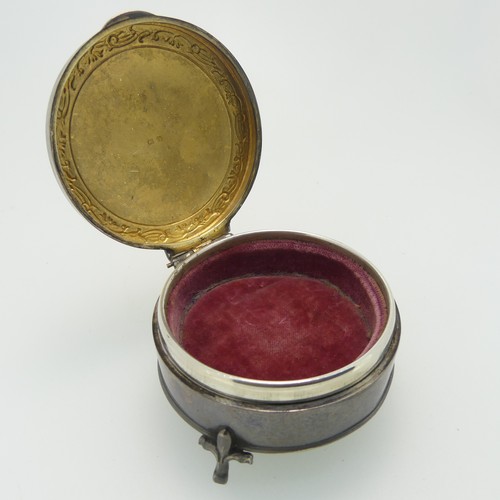 348 - A George V circular silver Ring Box, by Walker & Hall, hallmarked Birmingham 1915, of circular f... 