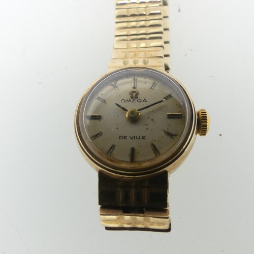 205 - A 9ct yellow gold Omega de Ville lady's Wristwatch, the circular dial with Swiss 17-jewels movement,... 