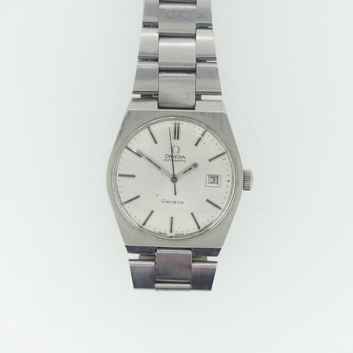 196 - An Omega stainless steel Automatic calendar centre seconds gentleman's Wristwatch, signed Omega, Gen... 