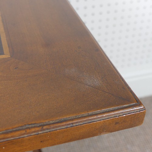 262 - An Edwardian specimen marquetry table, decorative inlaid top and middle, supported by squared stretc... 