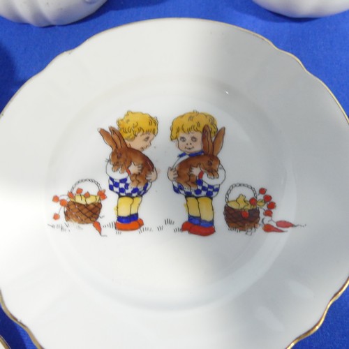 71 - A Bavarian porcelain child's Tea Set, to comprise four Tea Cups and Saucers, Teapot, etc. 15 pieces ... 