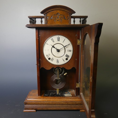 224 - An American shelf clock, H 51cm x W 35cm.