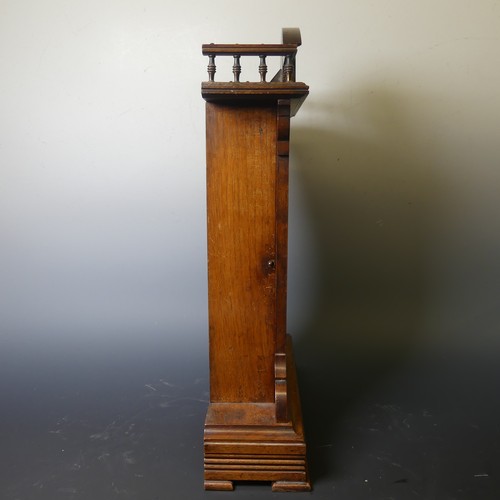 224 - An American shelf clock, H 51cm x W 35cm.