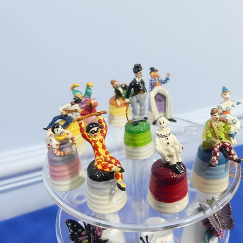 200 - Thimble Collection Club : twelve boxed thimbles and a perspex dome display case, togeter with two St... 