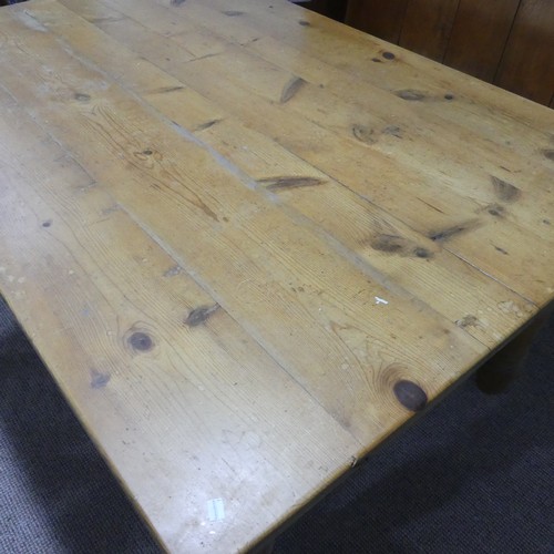 387 - A wide vintage pine farmhouse Kitchen Table, raised on baluster turned legs, W 183 cm x H 75.5 cm x ... 