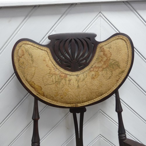 383 - An Edwardian Dainty Chair, with decorative pierced back and upholstered seat and shoulder rests, W 5... 