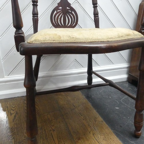 383 - An Edwardian Dainty Chair, with decorative pierced back and upholstered seat and shoulder rests, W 5... 