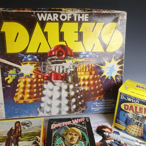 471 - A collection of Dr Who Memorabilia, including ; War of the Daleks game, Marx Limited Edition Dalek, ... 