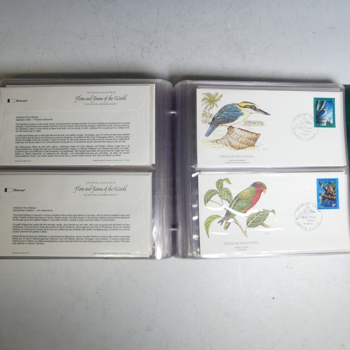 90 - A collection of World Wildlife Covers and Stamps, in six albums (6)