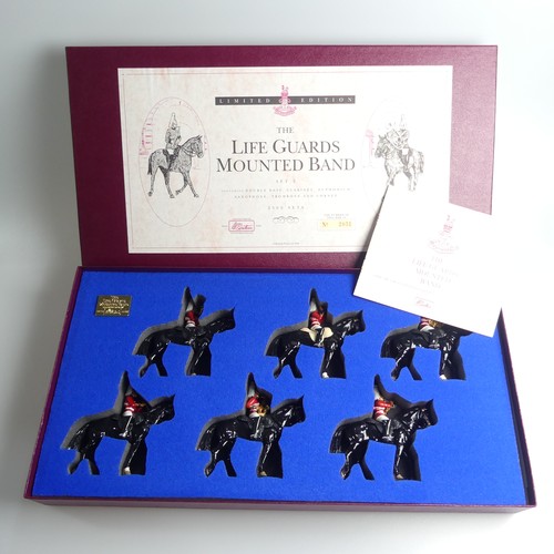 454 - Britains, Set 5195 and Set 5295 The Life Guards Mounted Band, Set 1 limited edition no.0405 of 2500,... 