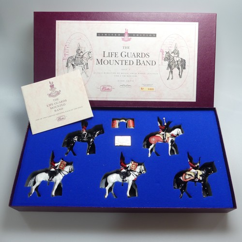 454 - Britains, Set 5195 and Set 5295 The Life Guards Mounted Band, Set 1 limited edition no.0405 of 2500,... 