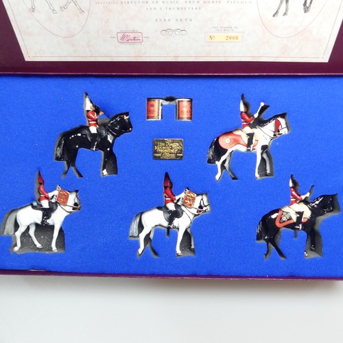 453 - Britains, Set 5195 and Set 5295 The Life Guards Mounted Band, Set 1 limited edition no.2006 of 2500,... 