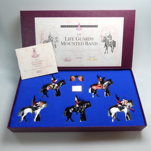 463 - Britains, Set 5195 and Set 5295 The Life Guards Mounted Band, Set 1 limited edition no.2155 of 2500,... 