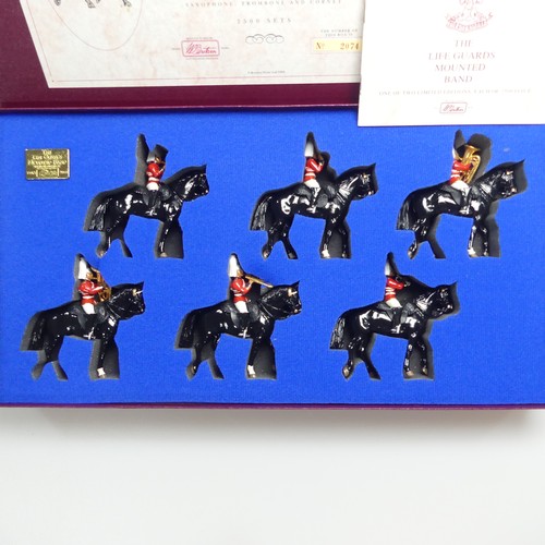 455 - Britains, Set 5195 and Set 5295 The Life Guards Mounted Band, Set 1 limited edition no.0419 of 2500,... 