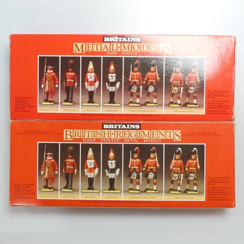 459 - Britains, Three sets of Metal-Models, 7229 3 Mounted Horseguards, 7233 Her Majesty Queen Elizabeth M... 