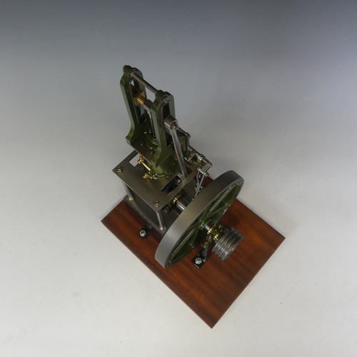 470 - A Stuart Turner James Coombes ‘table’ engine, finely built with 7 inch flywheel and grooved pulley t... 