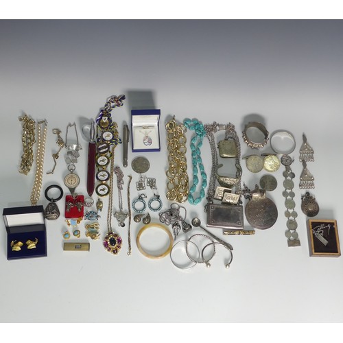 455 - A quantity of Jewellery and Costume Jewellery, including a jade bangle, silver cufflinks, a quantity... 