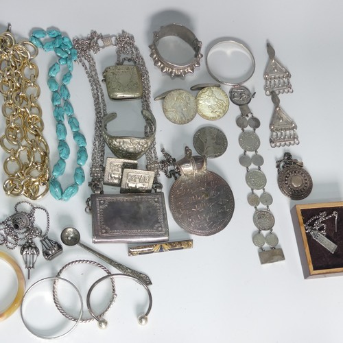 455 - A quantity of Jewellery and Costume Jewellery, including a jade bangle, silver cufflinks, a quantity... 