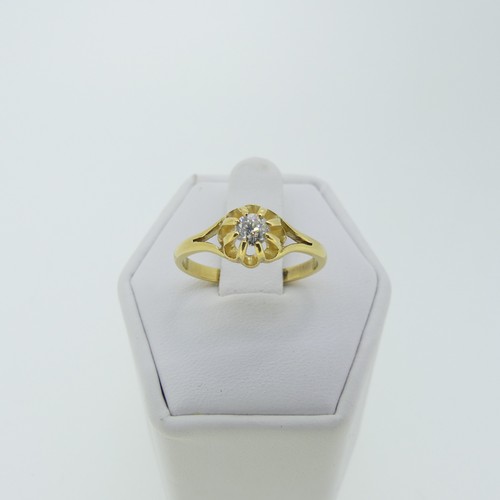 276 - A single stone diamond Ring, approx 0.2ct, mounted on 18ct yellow gold, Size L½, total weight 2.3g.... 