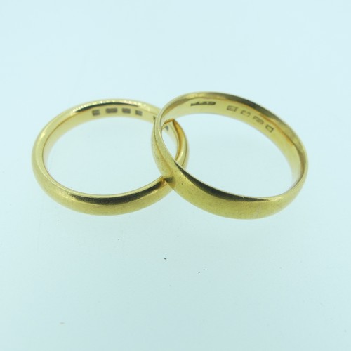 286 - A 22ct gold Band, Size N½, together with another Size P, total weight 9.5g (2)